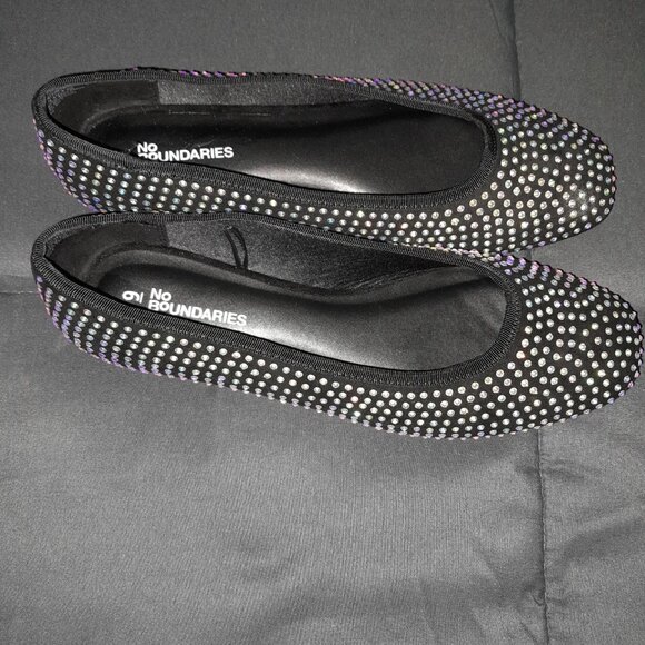 New No Boundaries Sparkle Flats - Picture 3 of 5